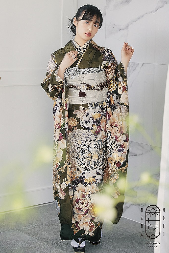 森七菜 振袖 可愛い