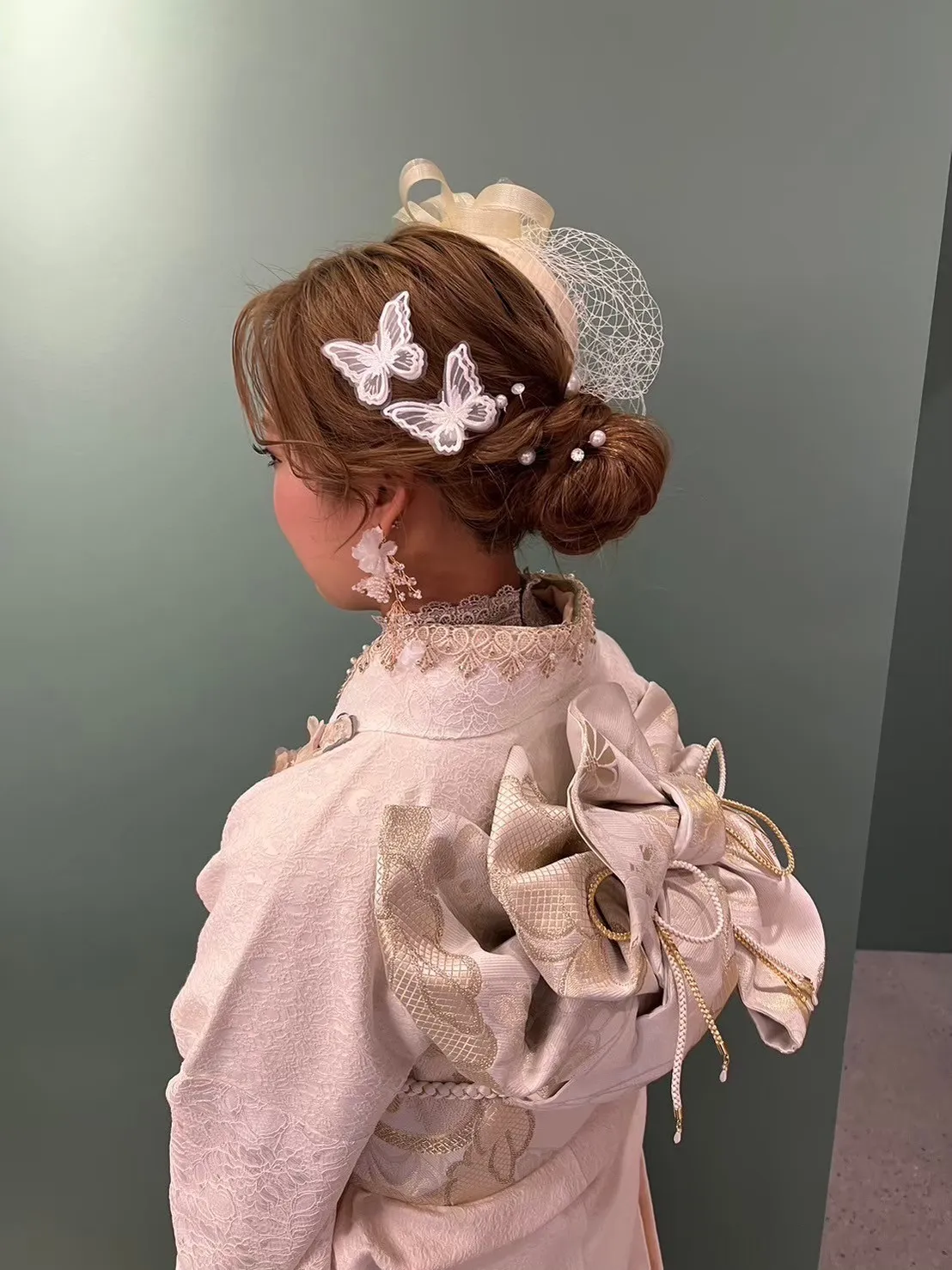成人式 ヘアアレンジ アップヘア 蝶 お団子ヘア