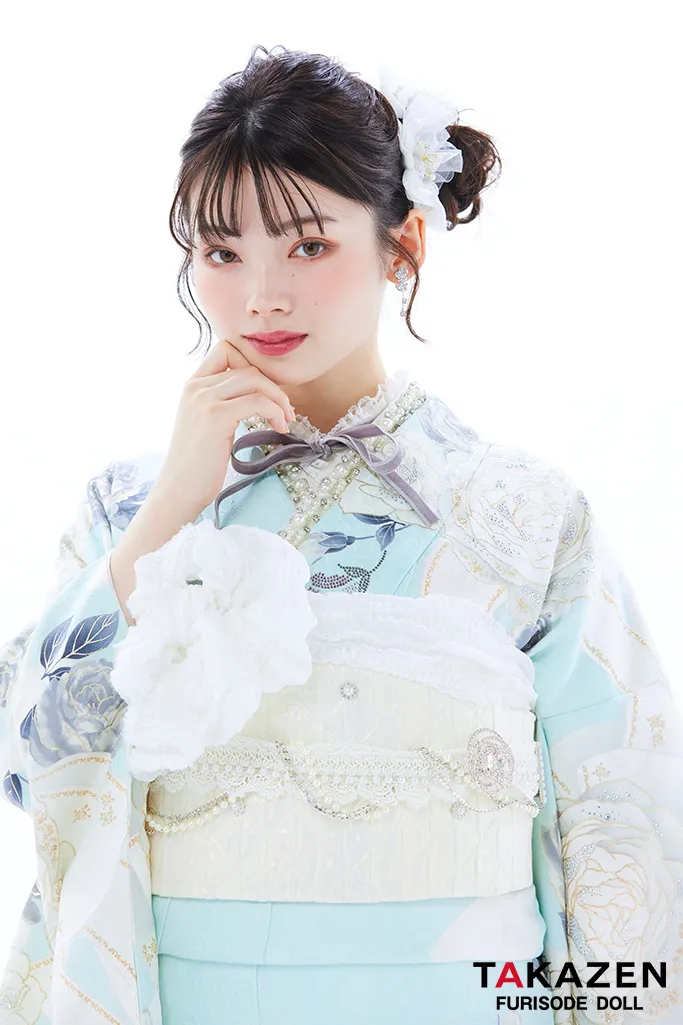 成人式　振袖　LOOKBOOK 　可愛い　キラキラ　ヘップバーン　シャネルカラー　キラキラ